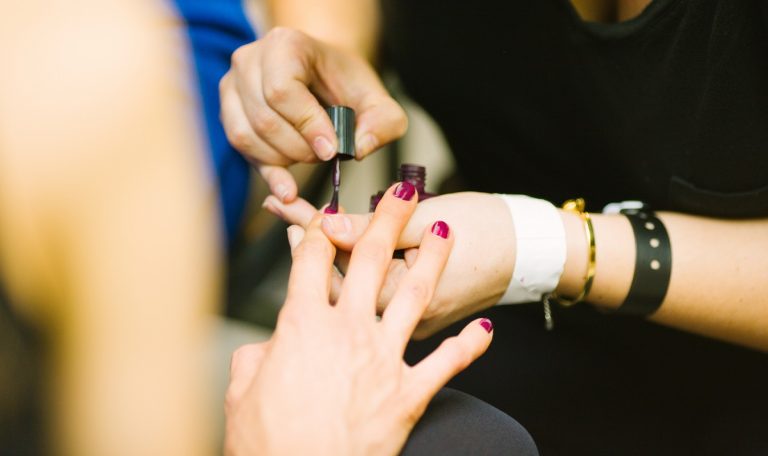 nails-kris-atomic nails-kris-atomic