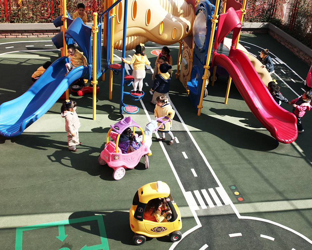 happy-kinder-reggio-emilia-momadvisor happy-kinder-reggio-emilia-momadvisor
