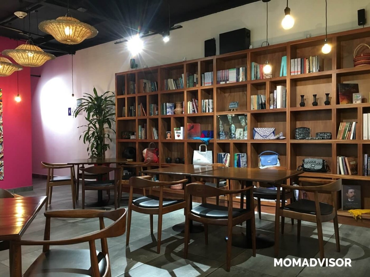 Frida-restaurante-coyoacan-momadvisor-comer-con-niños-ninos-ludoteca-actividades-centro-artes-vivas-arquitectura-librero
