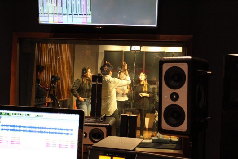 chue chord curso de verano canta canto san angel adolescentes cdmx summer workshop grabacion 768x512