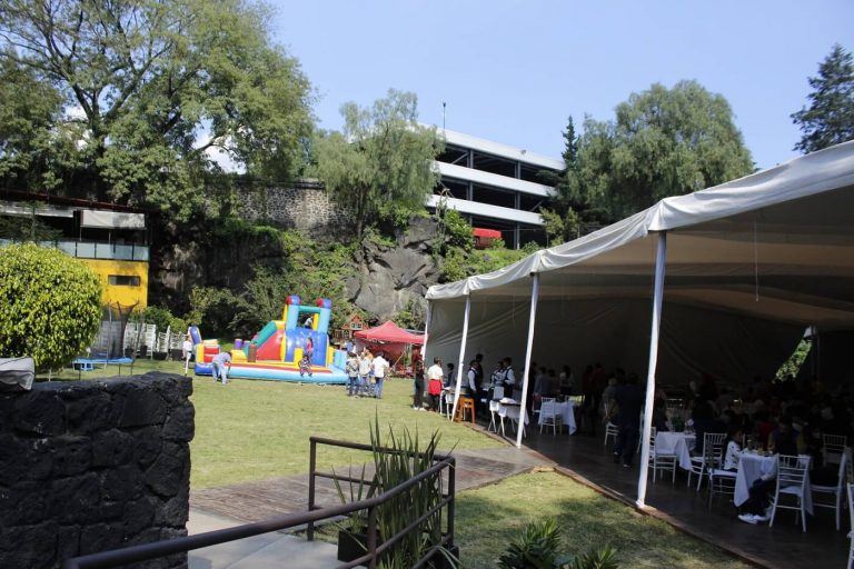 casa club del académico ciudad universitaria restaurante comer con niños lugares momadvisor carpa 768x512