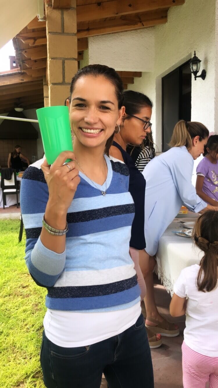 pachanguitas verdes renta venta platos vajillas de plastico para fiestas eventos sustentables ecológicos conscientes responsables mujer
