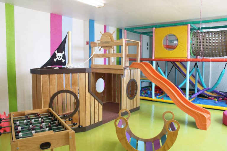lalu de mi ludoteca afterschool cafeteria las aguilas 768x512