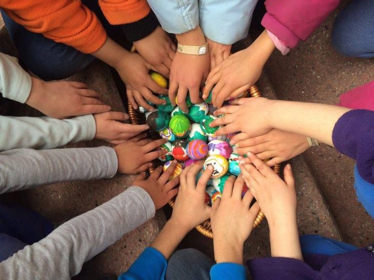 bosque de micael waldorf pascua school fest momadvisor 768x576