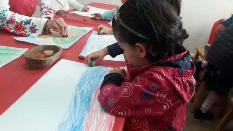 mi mundo interior kinder preescolar jardin de ninos escuela primaria colonia del valle ciudad de mexico cdmx estudio Yoga Euritmia Actividades Artisticas acuarela clase tejido meditacion crayola 768x432