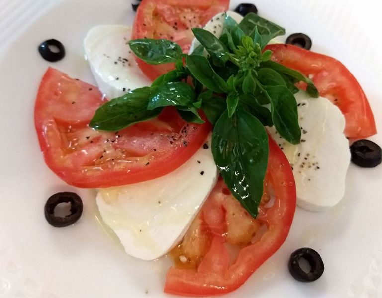 restaurante dipao valle de bravo avandaro ensalada caprese