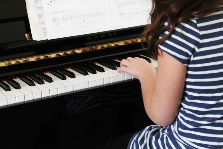 clases de musica para ninos online casa armonia iniciacion musical piano 1 768x512