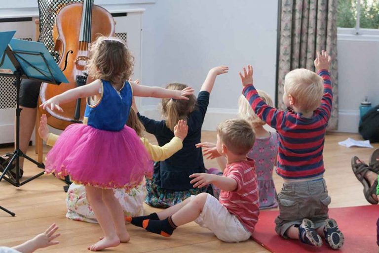 kinder beginners musica 768x512