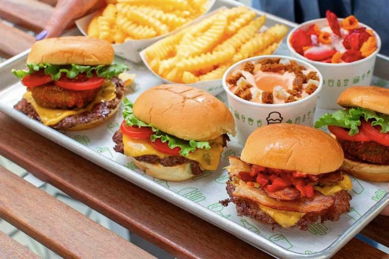 shake shack mexico 1 768x512