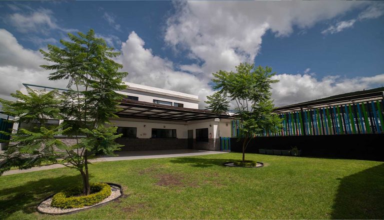 Colegio Lenox Queretaro el Refugio ecoschool eco school bilingue areas verdes 768x441