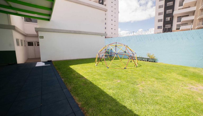 Colegio Lenox Queretaro el Refugio ecoschool eco school bilingue juegos 768x441