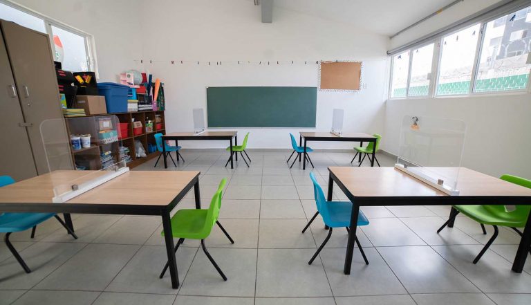 Colegio Lenox Queretaro el Refugio ecoschool eco school bilingue salon kinder 2 768x441