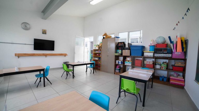 Colegio Lenox Queretaro el Refugio ecoschool eco school bilingue salon kinder 3 768x428