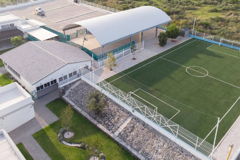Colegio Lenox Queretaro el Refugio ecoschool eco school bilingue toma aerea 768x511