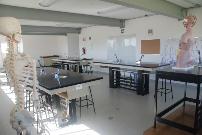 colegio lenox secundaria queretaro el refugio laboratori
