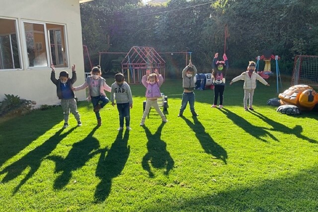 preescolar Kinderwelt san jeronimo jardin ninos brincando