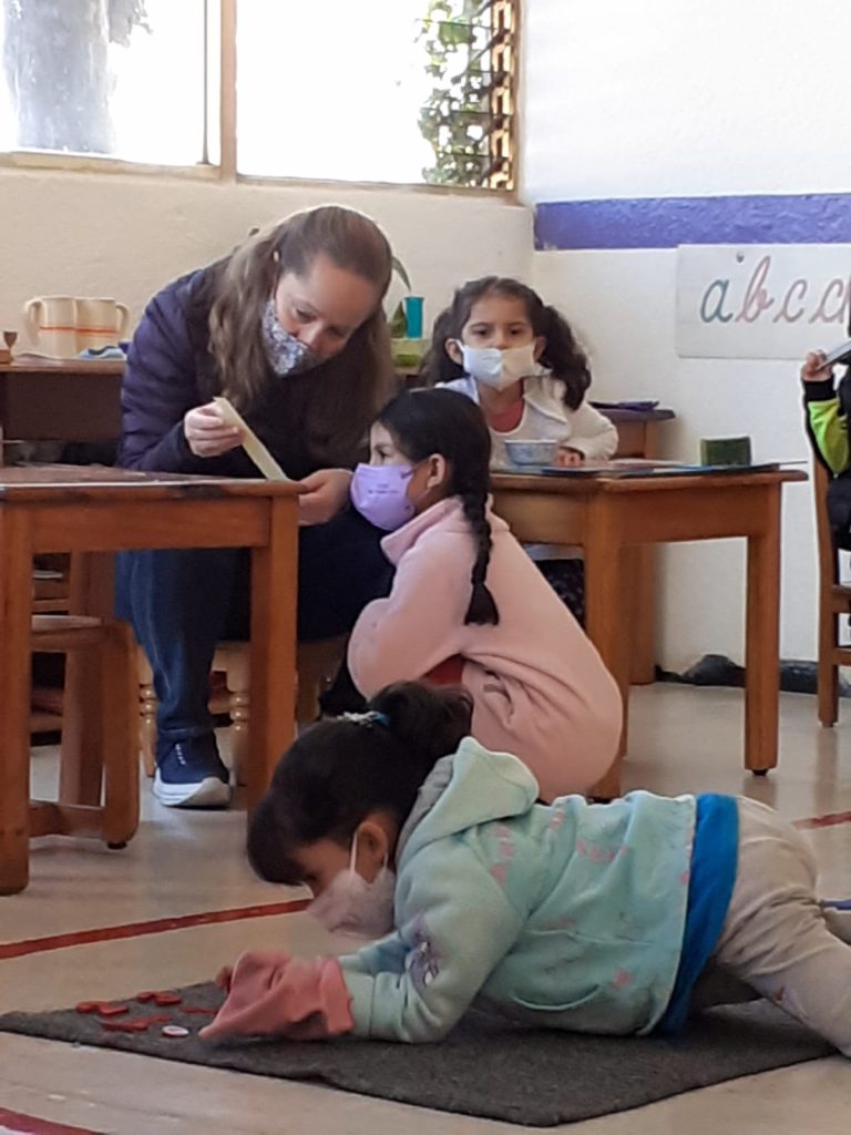 ili y ninos 768x1024