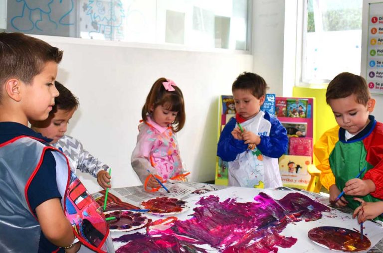 pingos childcare pintura 1 768x508