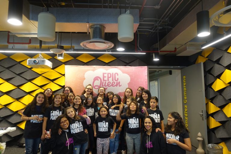 curso de verano para ninas epic queen stem emprendimiento 768x512