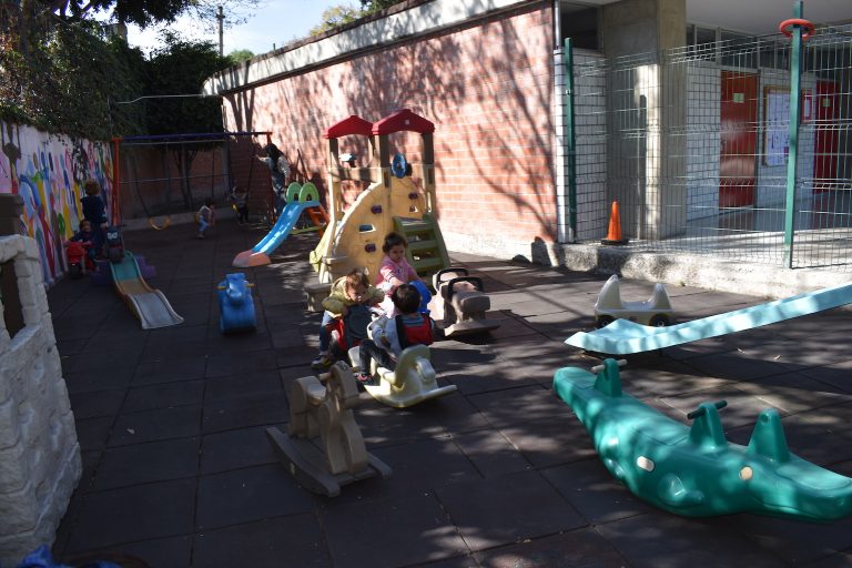 Patio de juegos Maternal y 1º / Preescolar / Colegio Madrid A.C. Patio de juegos Maternal y 1º / Preescolar / Colegio Madrid A.C.