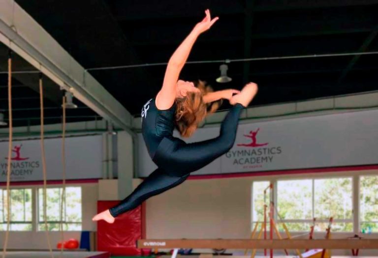 academia Gymnastics Academy by Saskia gimnasia olimpica artistica infantil ninas santa fe cdmx curso de verano salto 1 768x525