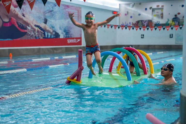 Sport City Kids Club Curso de Verano Primavera Invierno para ninos natacion alberca divertido salto 5 768x512