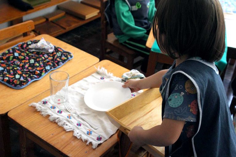 Nenet calli montessori preescolar primaria taller casa de ninos comunidad infantil colonia del valle vida practica lunch 768x512