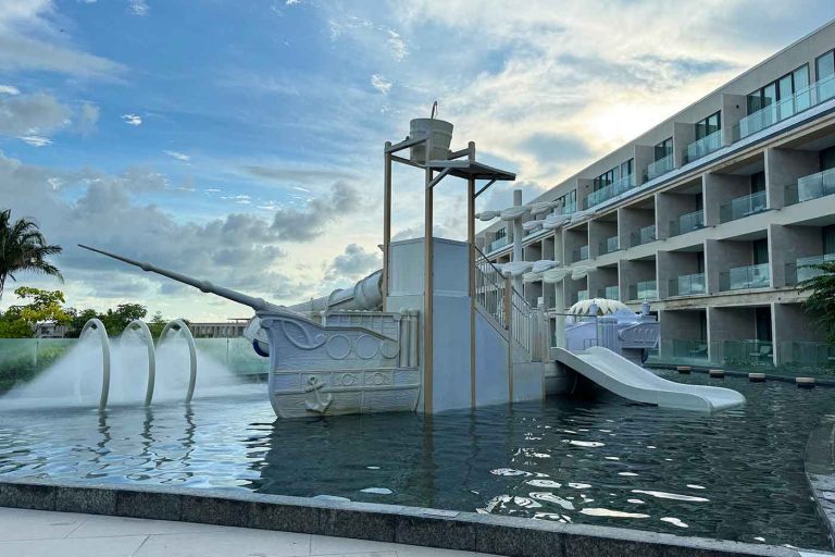 dreams resort hotel punta mita puerto vallarta parque acuatico waterpark barco pirata 2 768x512