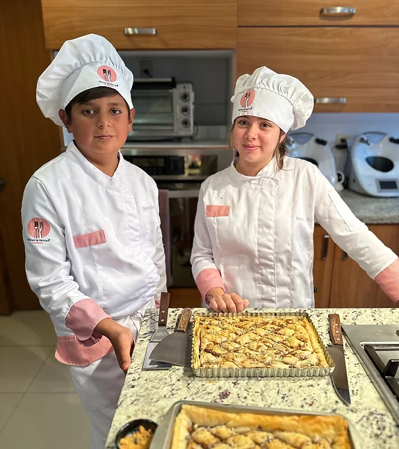 academia Kitchen and manners clases de cocina para ninos y adolescentes