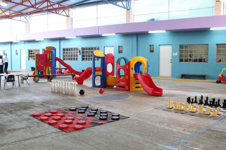 the oxfordian school campus las fuentes 768x512