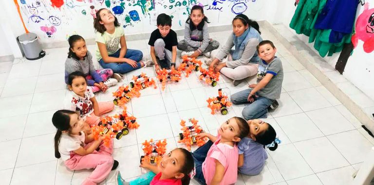 curso de verano HOKY crea robots ninos 768x380