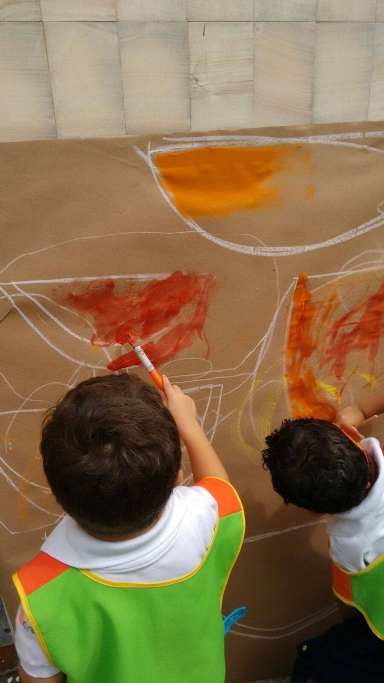 Kinder reCrea Preescolar reggio emilia estado de mexico edomex satelite naucalpan mural 768x1365
