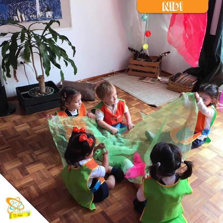 Kinder reCrea Preescolar reggio emilia estado de mexico edomex satelite naucalpan ninos patio 768x768