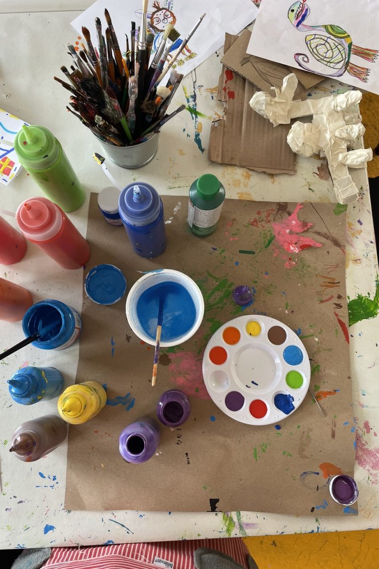 Curso de Verano de Arte para Ninos Messy Art and Play Colores Prado Norte Lomas de Chapultepec Miguel Hidalgo 2026 pintura 3