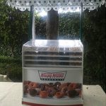 krispy-kreme-stand-de-donas-glaseadas-fiestas-banquetes-party-fest-momadvisor