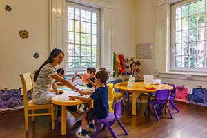 smile-10-escuela-preescolar-kinder-condesa-constructivista-sistema-finlandes-multicultural-salon-maestra